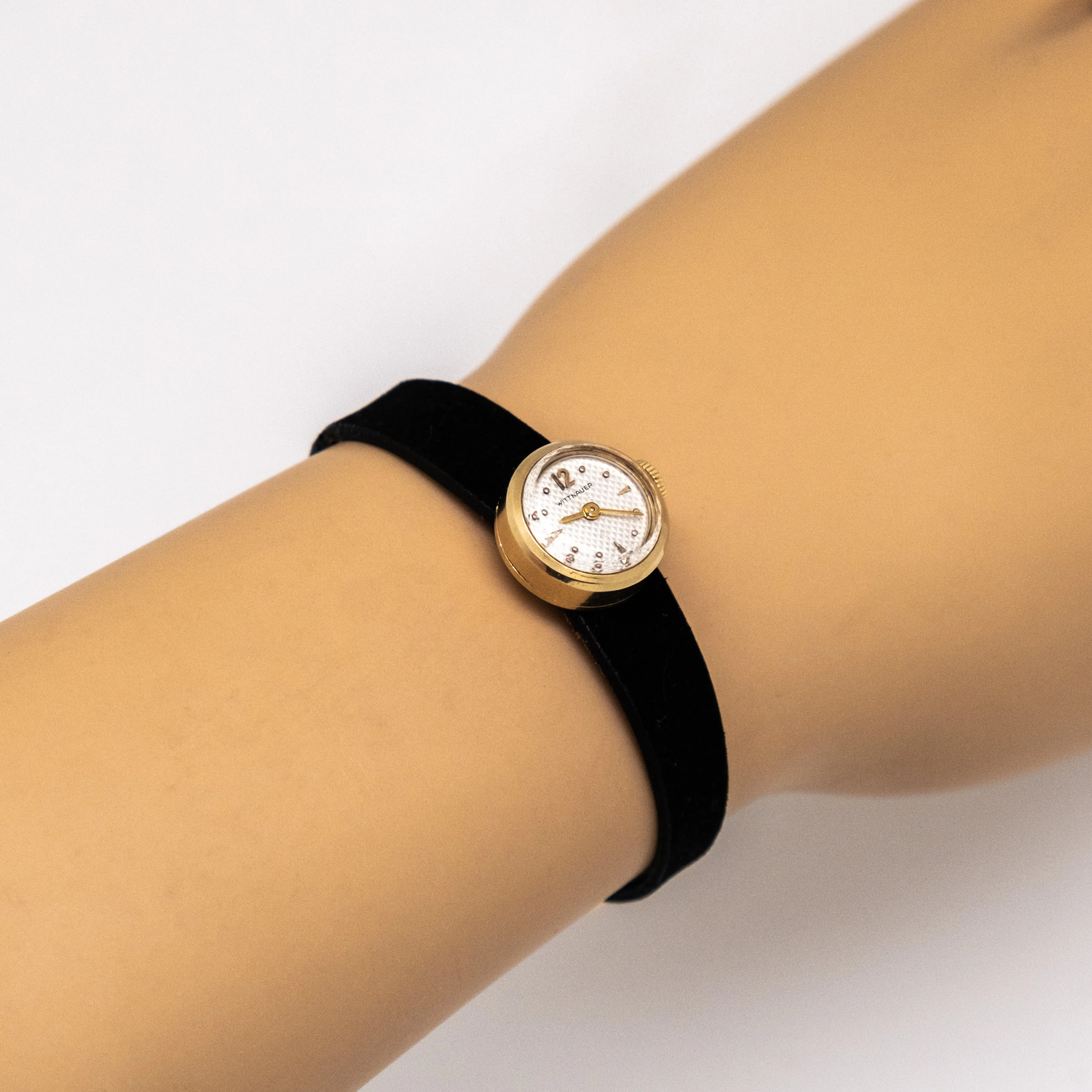 1980's Vintage Wittnauer Ladies 14K Yellow Gold Watch (# 14657)