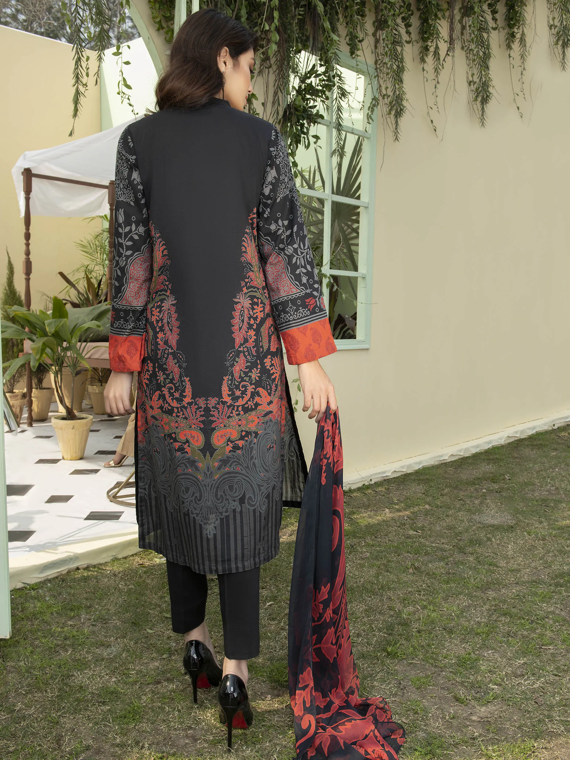 2 Piece Embroidered Lawn Suit