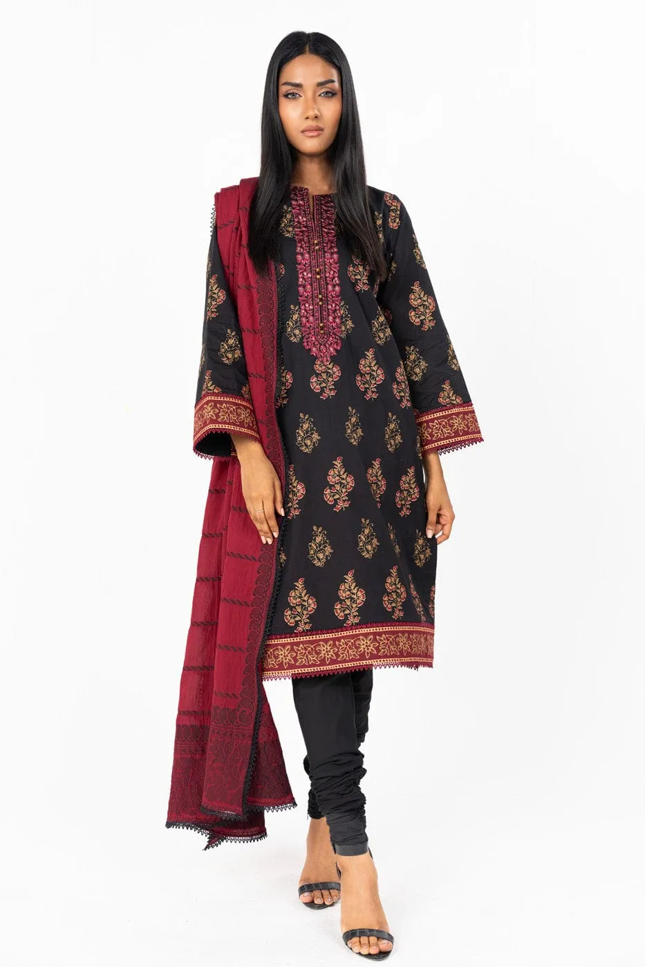 3 Pc Printed Embroidered Lawn Suit With Dyed Jacquard Dupatta