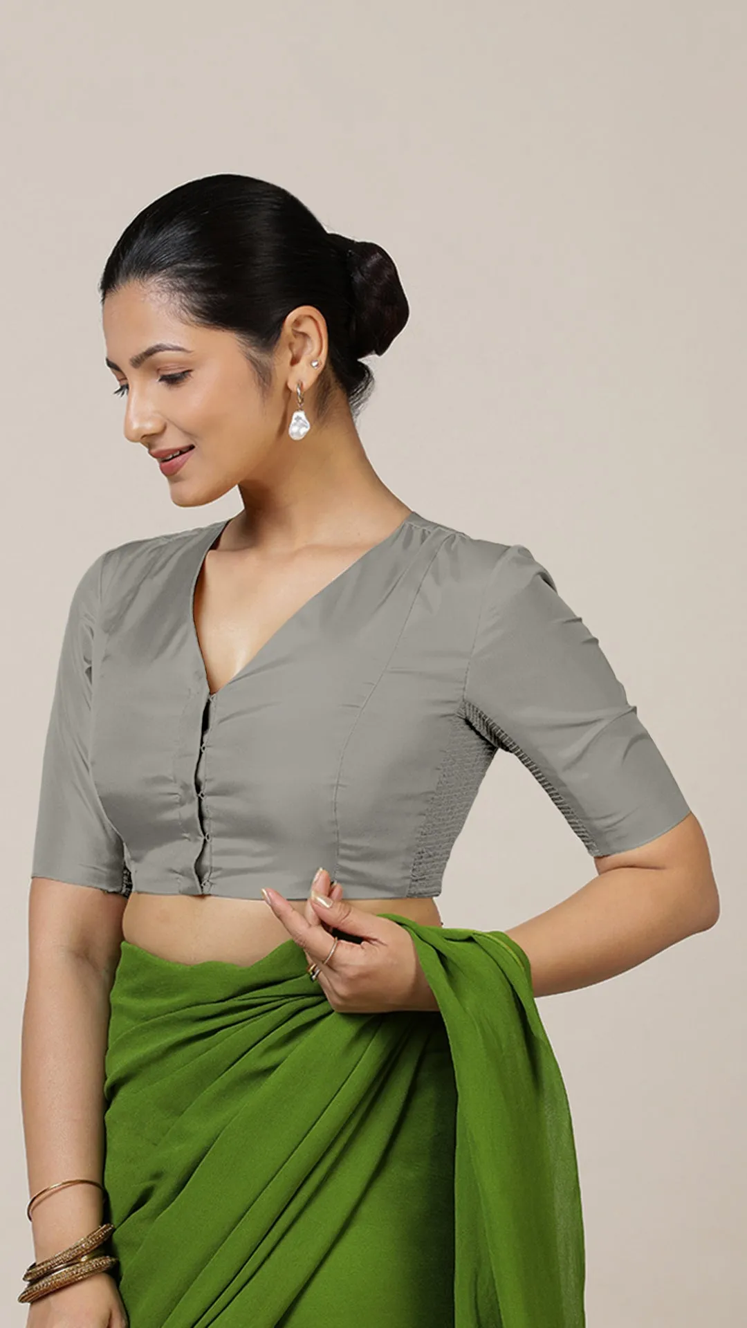 Begum x Rozaana | Elbow Sleeves Saree Blouse in Grey