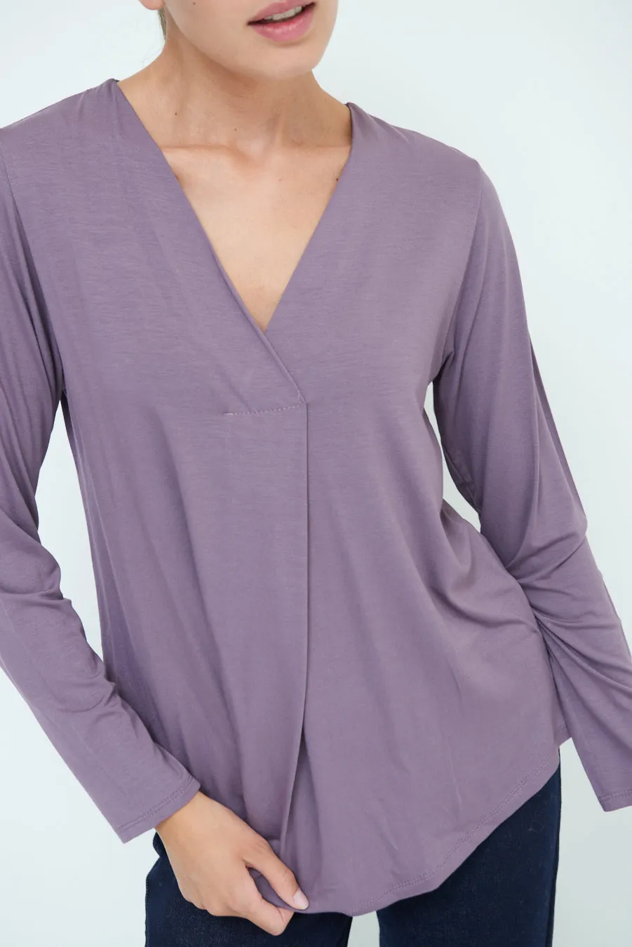 Classic V-neck long sleeve top wholesale