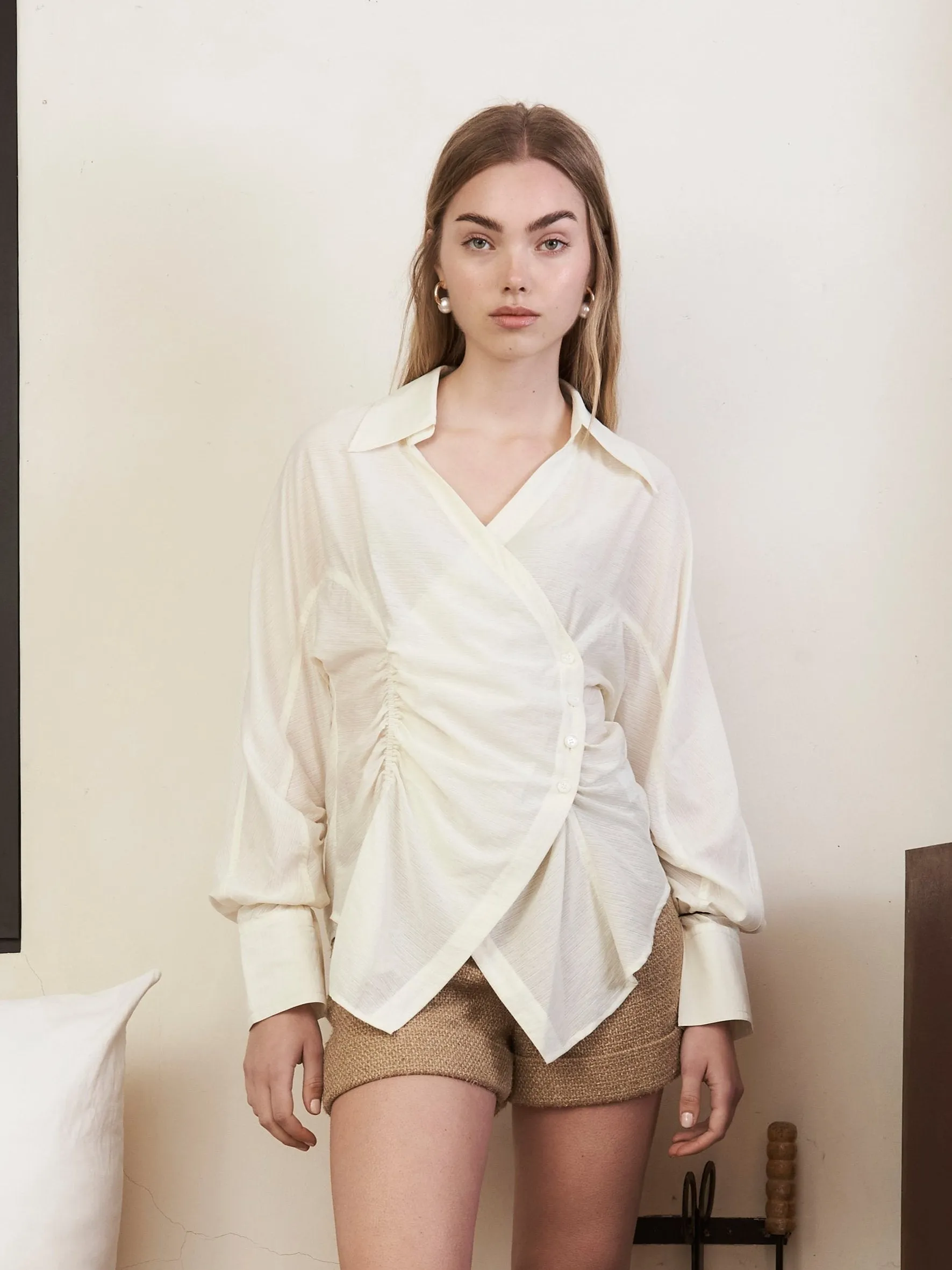 FLORA BLOUSE BEIGE