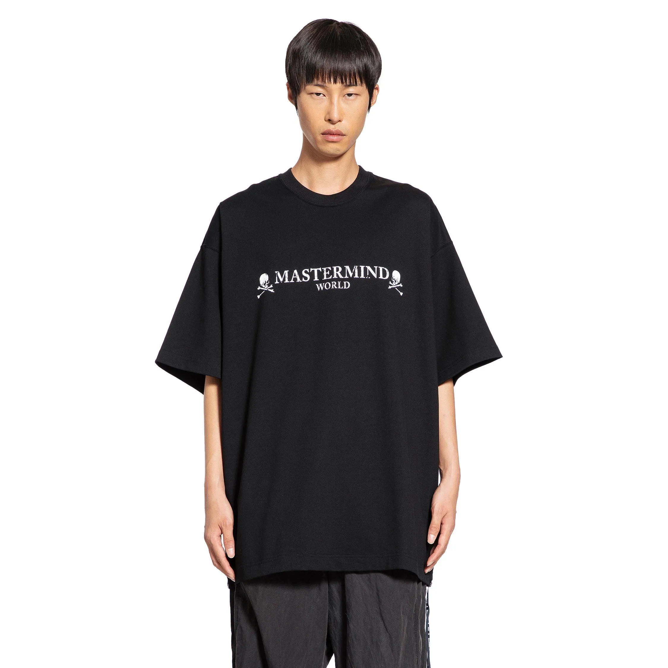 MASTERMIND WORLD MAN BLACK T-SHIRTS & TANK TOPS