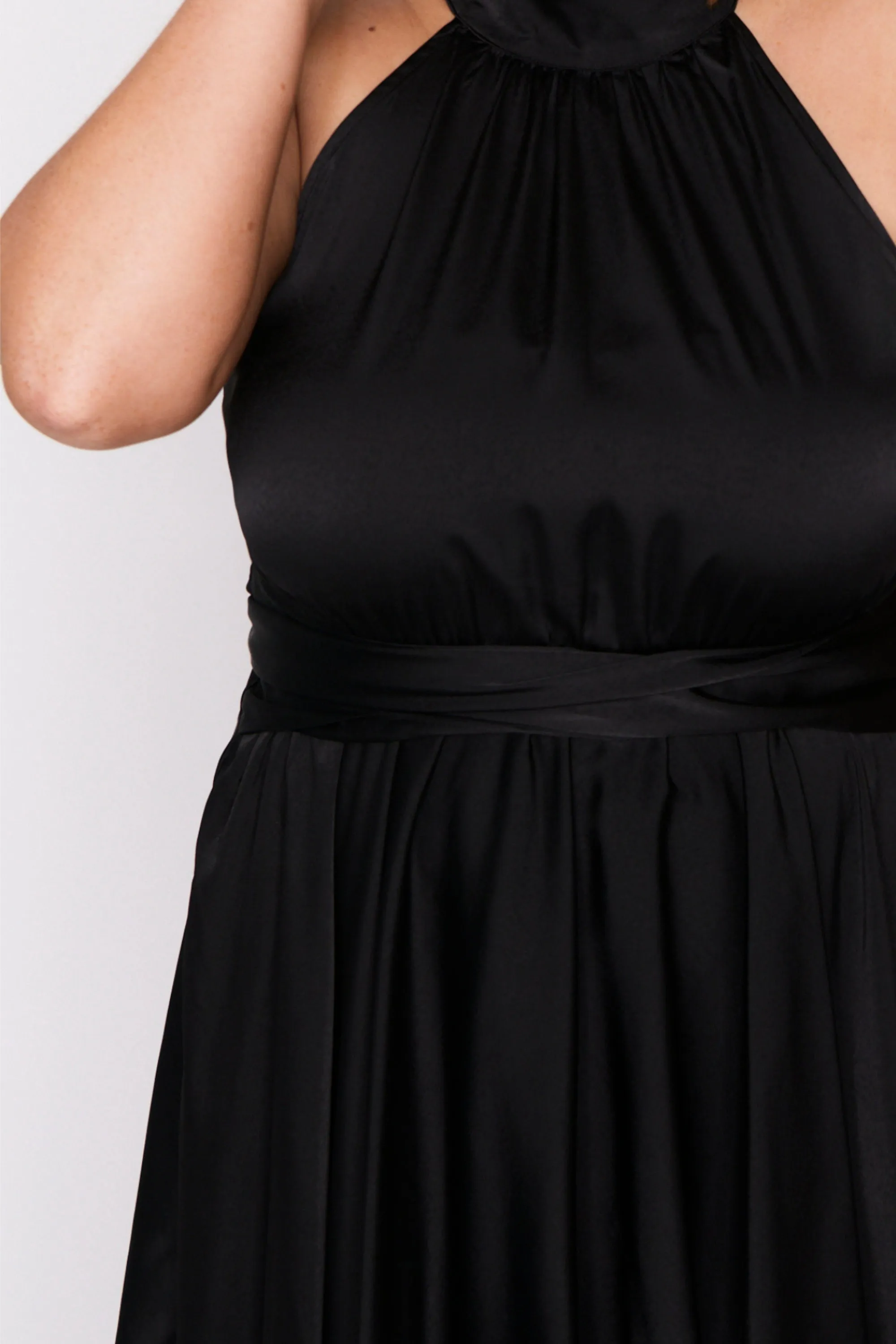 Oceania Black Party Dress