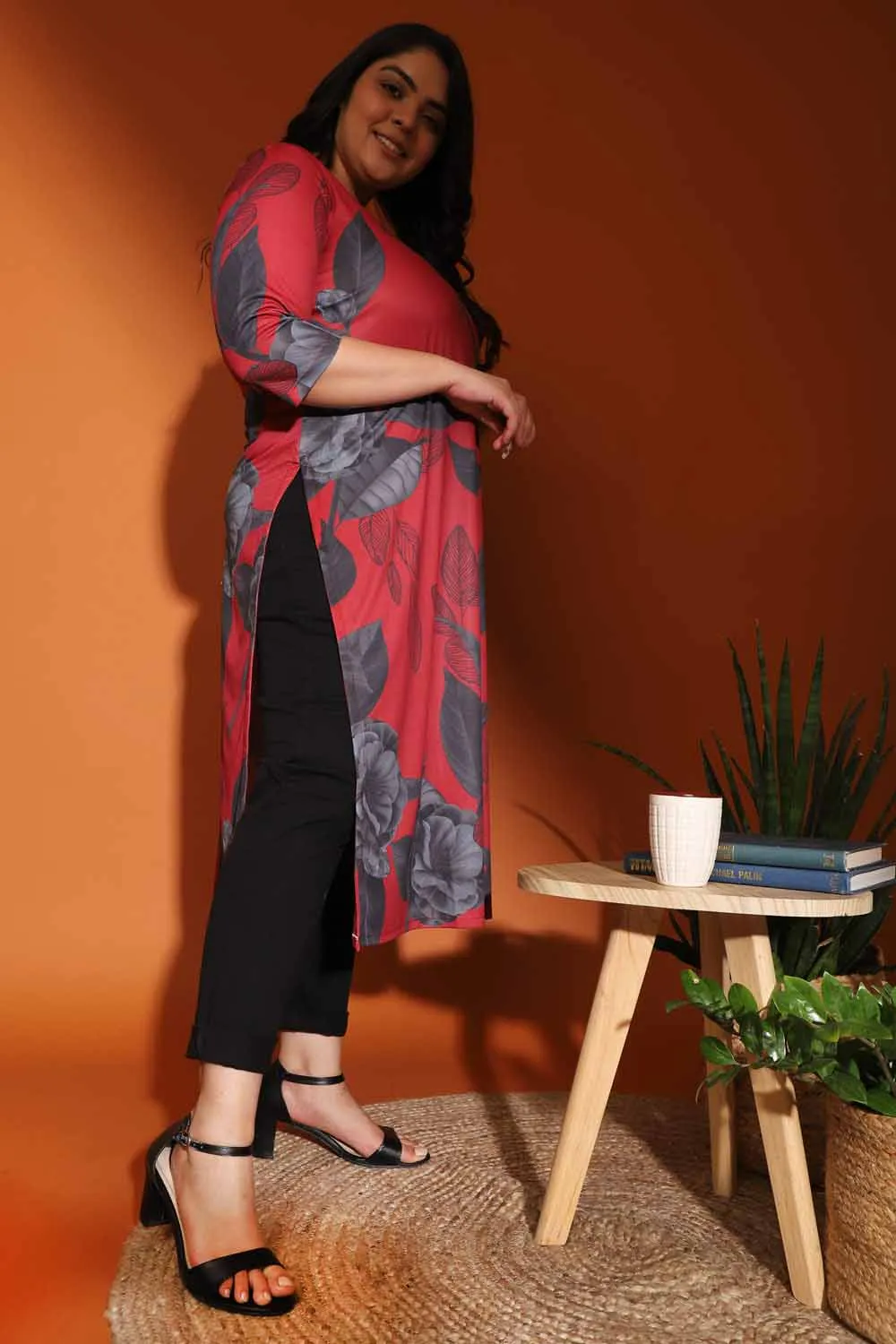 Plus Size Red Floral Long Kurti