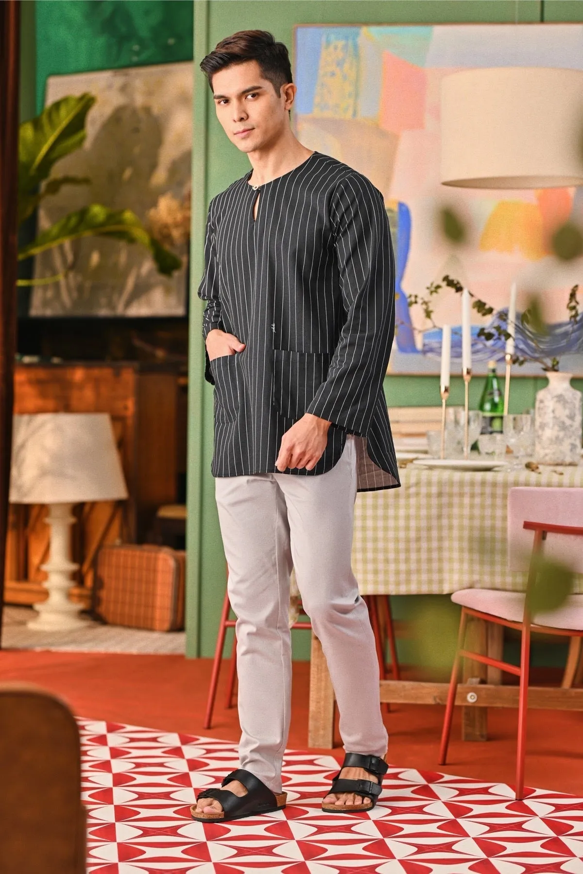 The Capai Men Kurta - Black Pinstripe