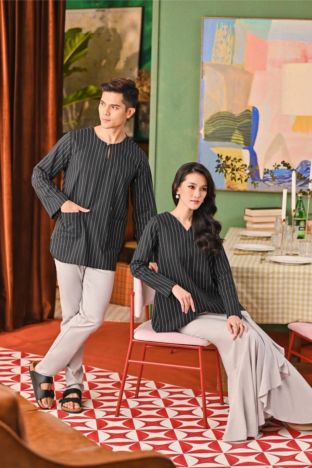 The Capai Men Kurta - Black Pinstripe