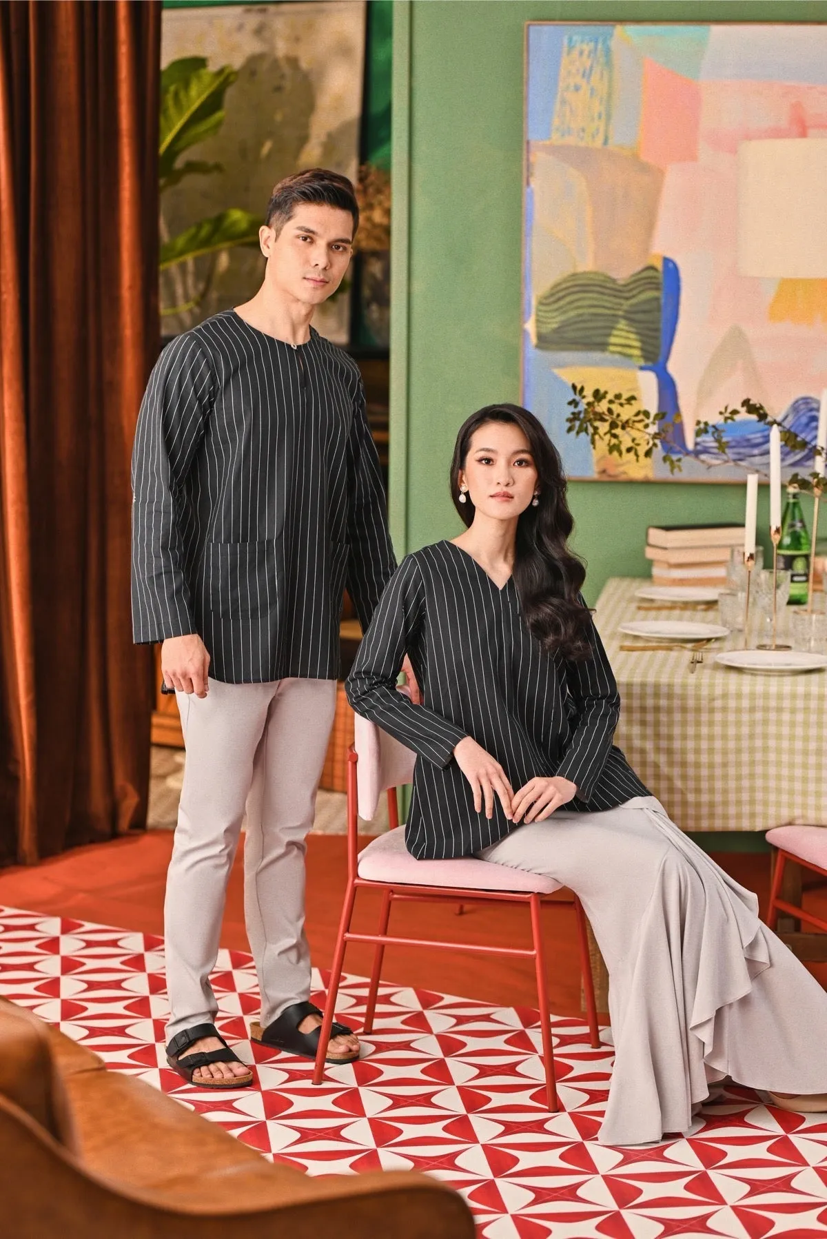 The Capai Men Kurta - Black Pinstripe
